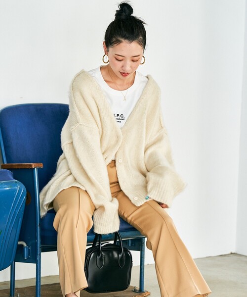 FREAK'S STORE（フリークスストア）の「限定展開　深 Vネック シャギー ニット 2way カーディガン（カーディガン/ボレロ・レディース・ブラウン/ピンク/グリーン/ベージュ/ナチュラル/グレー/ブルー/ブラック・ﾌﾘ-）」の11枚目の写真