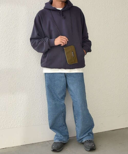 MAISON CANVVAS（メゾンキャンバス）の「【SHIPS any別注】MAISON CANVVAS: オイルドコットン マルチ ショルダーポーチ（ショルダーバッグ・メンズ・オリーブ/ベージュ/ネイビー・ONE SIZE）」の8枚目の写真