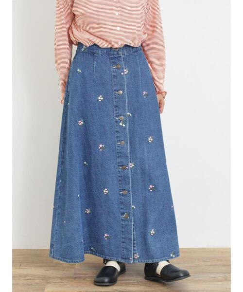 Samansa Mos2（サマンサ モスモス）の「【Sサイズ WEB限定】フロント釦フレアデニムスカート（スカート・レディース・ベージュ/ネイビー/ブルー・M/S）」の4枚目の写真