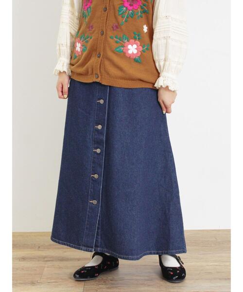 Samansa Mos2（サマンサ モスモス）の「【Sサイズ WEB限定】フロント釦フレアデニムスカート（スカート・レディース・ベージュ/ネイビー/ブルー・M/S）」の19枚目の写真