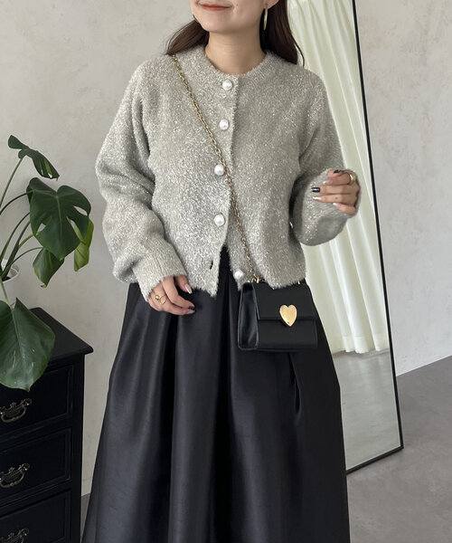 prose verse（プロズヴェール）の「ラメシャギーパールボタンカーディガン（カーディガン/ボレロ・レディース・ベージュ/チャコールグレー・MEDIUM）」の16枚目の写真