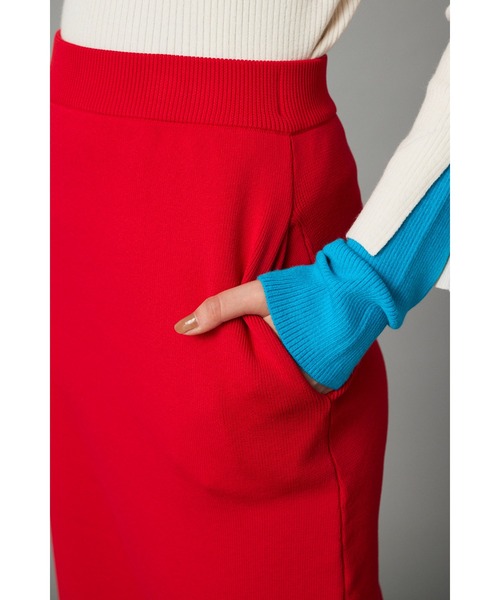 HeRIN.CYE(ヘリンドットサイ)の「2way slit knit skirt 2ウェイスリットニットスカート(スカート・レディース・レッド/ライトブルー/ネイビー・FREE)」の17枚目の写真