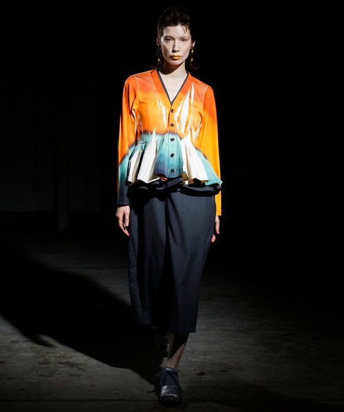 NON TOKYO(ノントーキョー)の「DIRECT PRINT RIB GATHER CARDIGAN(カーディガン/ボレロ・レディース・オレンジ/マルチ・FREE)」の3枚目の写真
