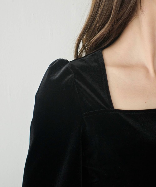 NOELA（ノエラ）の「スクエアネックベロアカットソー（Tシャツ/カットソー・レディース・ブラック/ブラウン・フリー）」の5枚目の写真