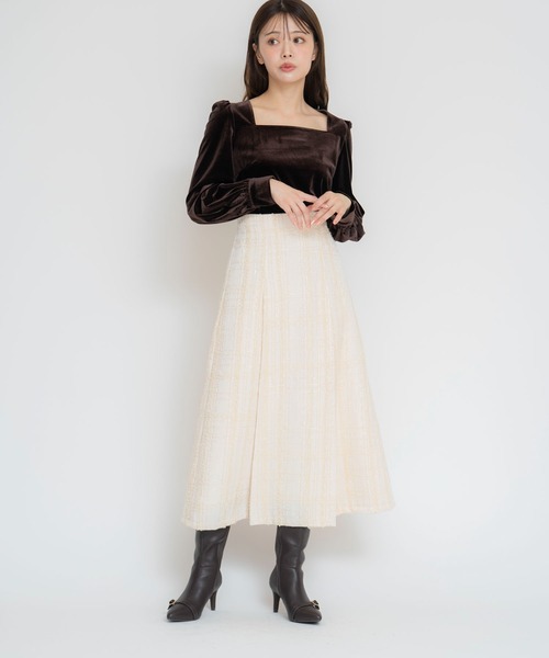 NOELA（ノエラ）の「スクエアネックベロアカットソー（Tシャツ/カットソー・レディース・ブラック/ブラウン・フリー）」の11枚目の写真