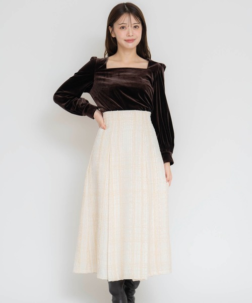 NOELA（ノエラ）の「スクエアネックベロアカットソー（Tシャツ/カットソー・レディース・ブラック/ブラウン・フリー）」の12枚目の写真