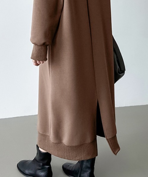 セール】ハーフジップ パーカーワンピース ポケット付き / スリット