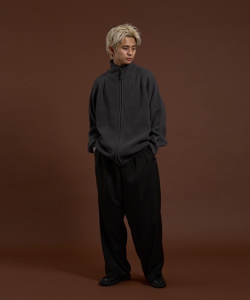 kutir(クティール)の「RUBBER LOGO DRIVERS KNIT/ラバーロゴドライバーズニット(ニット/セーター・メンズ・ネイビー/ダークブラウン/チャコールグレー/ブラック・LARGE/MEDIUM)」の17枚目の写真