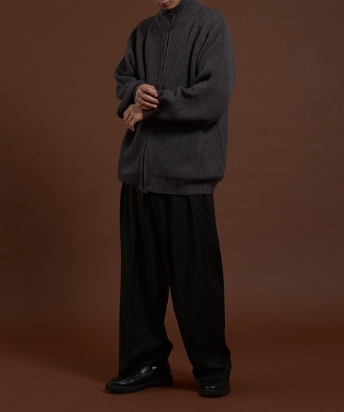 kutir(クティール)の「RUBBER LOGO DRIVERS KNIT/ラバーロゴドライバーズニット(ニット/セーター・メンズ・ネイビー/ダークブラウン/チャコールグレー/ブラック・LARGE/MEDIUM)」の20枚目の写真