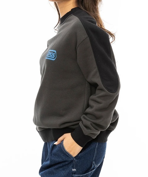 【セール】RVCA レディース STATION TRACK CREW トレーナー/ルーカロゴショルダー切り替えバックプリントクルーネックスウェットトレーナー（スウェット）｜RVCA（ルーカ）