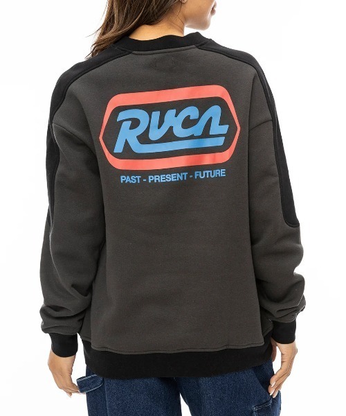 【セール】RVCA レディース STATION TRACK CREW トレーナー/ルーカロゴショルダー切り替えバックプリントクルーネックスウェットトレーナー（スウェット）｜RVCA（ルーカ）