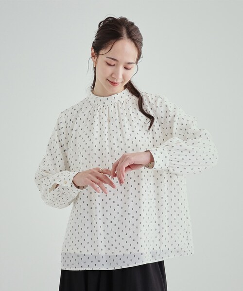 DRESKIP（ドレスキップ）の「◆あったか裏地 ハイネックブラウス【SHOO WARM】（シャツ/ブラウス・レディース・ナチュラル/ホワイト系3/グリーン系/ネイビー系・04/03/02）」の19枚目の写真