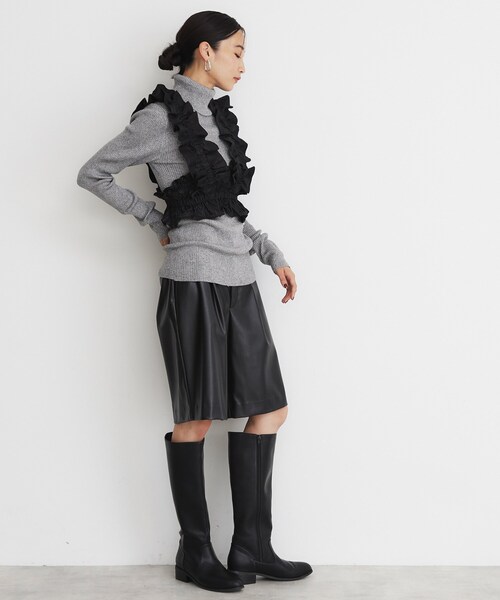 THE SHOP TK (ザ ショップ ティーケー )の「◆ブライトフリルビスチェ(ベスト・レディース・ブラック/ベージュ・99)」の4枚目の写真