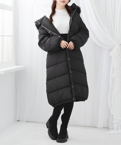 ブラックロングダウンジャケット ファー付きハートスタッズロングダウンコート（ダウンジャケット