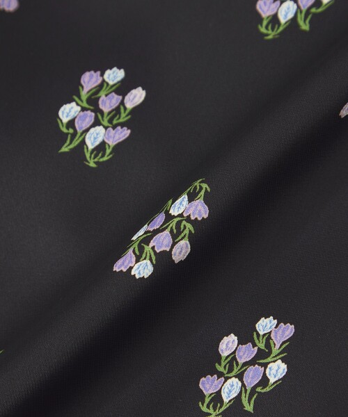 MACKINTOSH PHILOSOPHY(マッキントッシュ フィロソフィー)の「クロッカスプリントワンピース(ワンピース・レディース・ブラック/ダークネイビー・38/36)」の10枚目の写真