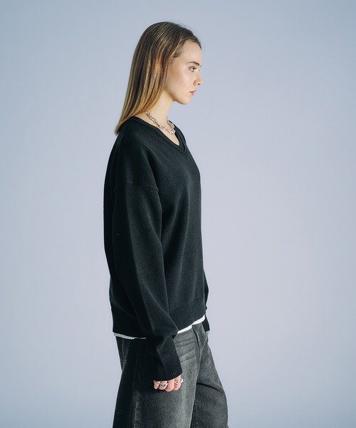 SELLE GLANT(セレグランテ)の「V-NECK MIDDLE GAUGE BASIC KNIT/Vネックミドルゲージベーシックニット(ニット/セーター・メンズ・ブラック/グレイッシュベージュ/ボルドー・LARGE/MEDIUM/SMALL)」の7枚目の写真