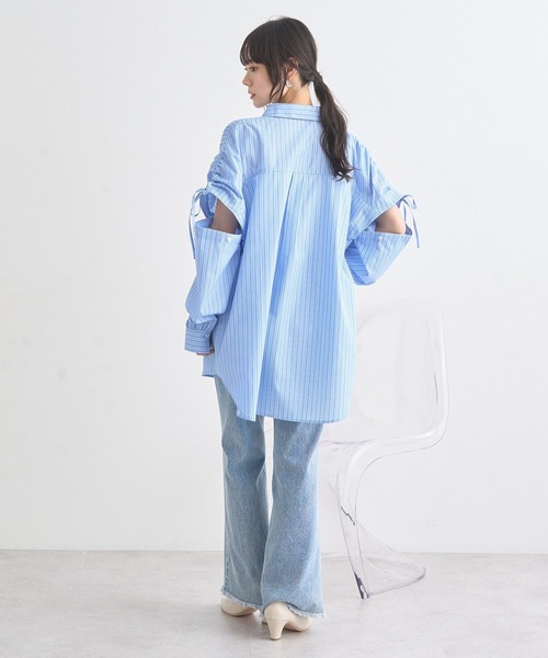 earth music&ecology（アースミュージックアンドエコロジー）の「2wayショルダードロストリボンシャツ（シャツ/ブラウス・レディース・サックスブルー/ホワイト/ピンク・FREE）」の9枚目の写真