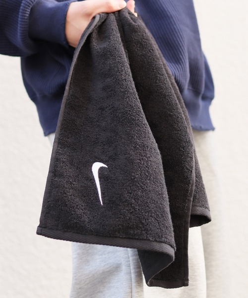 NIKE（ナイキ）の「NIKE/ナイキ ソリッド コアタオル ミディアム（ハンカチ/ハンドタオル・メンズ・ライトブルー/ブラック/オレンジ・FREE）」の10枚目の写真