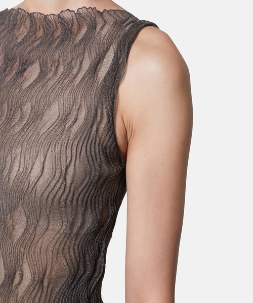 iRENE(アイレネ)の「ウェーブパターンニットトップス / Wave Pattern Knit Tops(ニット/セーター・レディース・グレー/アイボリー/ブラウン・36)」の6枚目の写真