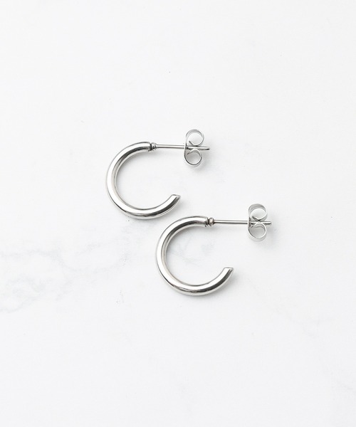 ARCHIVER(アーカイバ)の「【RS】【Stainless】 Half Hoop Pierce 15mm-ハーフ フープピアス(ピアス(両耳用)・レディース・シルバー/ゴールド・FREE)」の2枚目の写真