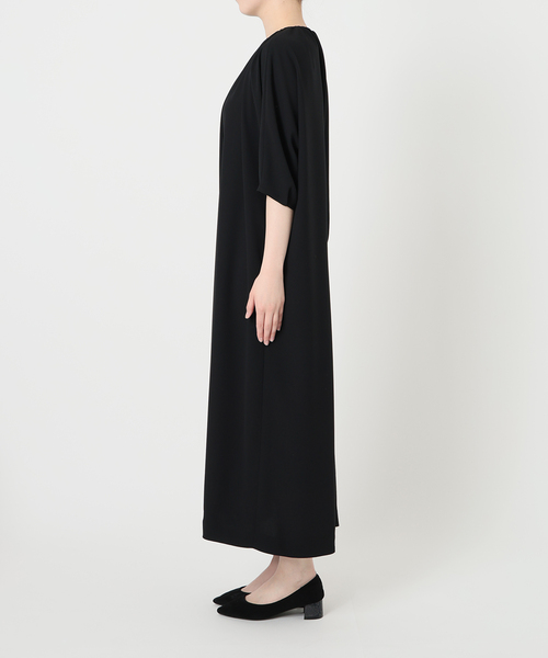 VERMEIL par iena(ヴェルメイユパーイエナ)の「SAQUI サキ Georgette Neck Gatherd One-piece 25BF01(ワンピース・レディース・ブラック・FREE)」の17枚目の写真