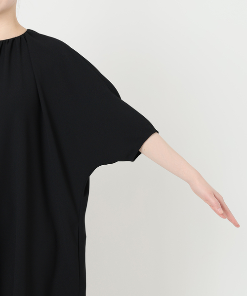 VERMEIL par iena(ヴェルメイユパーイエナ)の「SAQUI サキ Georgette Neck Gatherd One-piece 25BF01(ワンピース・レディース・ブラック・FREE)」の8枚目の写真