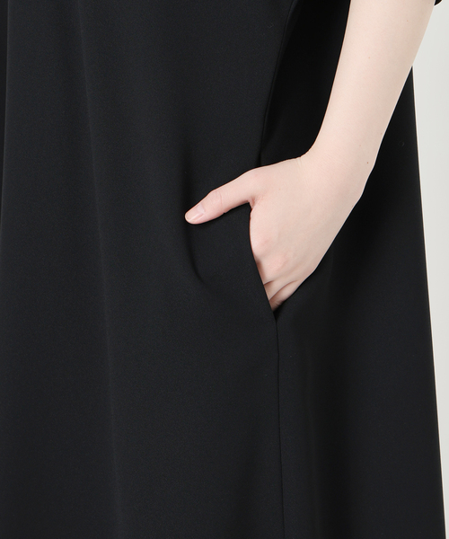 VERMEIL par iena(ヴェルメイユパーイエナ)の「SAQUI サキ Georgette Neck Gatherd One-piece 25BF01(ワンピース・レディース・ブラック・FREE)」の10枚目の写真