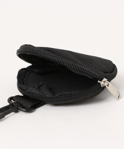 TONE SELECT GOODS（トーンセレクトグッズ）の「urbanfemine./A4サイズ収納 ミニポーチ付き英字キャンバストートバッグ U7428（トートバッグ・レディース・グリーン/ブラック/ベージュ/ホワイト・FREE）」の5枚目の写真