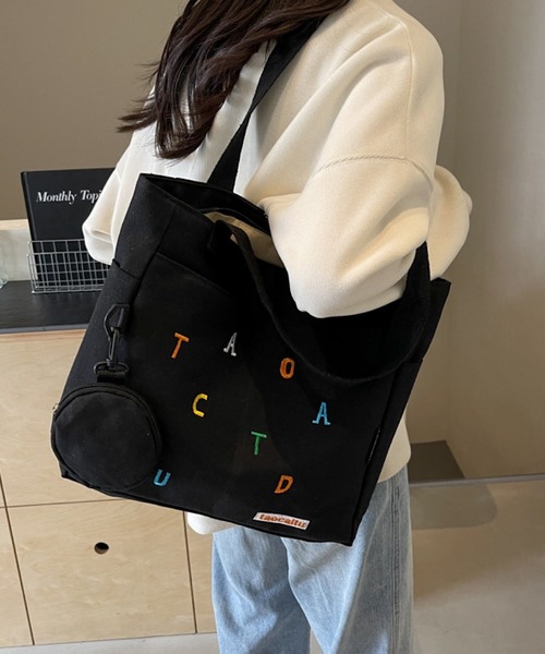 TONE SELECT GOODS（トーンセレクトグッズ）の「urbanfemine./A4サイズ収納 ミニポーチ付き英字キャンバストートバッグ U7428（トートバッグ・レディース・グリーン/ブラック/ベージュ/ホワイト・FREE）」の17枚目の写真