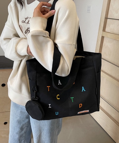 TONE SELECT GOODS（トーンセレクトグッズ）の「urbanfemine./A4サイズ収納 ミニポーチ付き英字キャンバストートバッグ U7428（トートバッグ・レディース・グリーン/ブラック/ベージュ/ホワイト・FREE）」の16枚目の写真