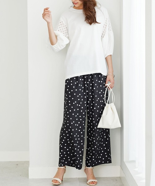 BELLUNA PLUS(ベルーナ)の「ボリューム袖レース切替プルオーバー(Tシャツ/カットソー・レディース・ターコイズブルー/オフホワイト/イエロー/チャコール・MEDIUM/X-LARGE/LARGE)」の5枚目の写真