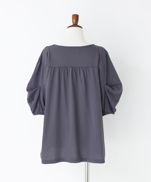 n'OrLABEL(ノアールレーベル)の「タックボリュームスリーブカットソー(Tシャツ/カットソー・レディース・ブラック/ネイビー/ラベンダー/オフホワイト・1/2)」の9枚目の写真