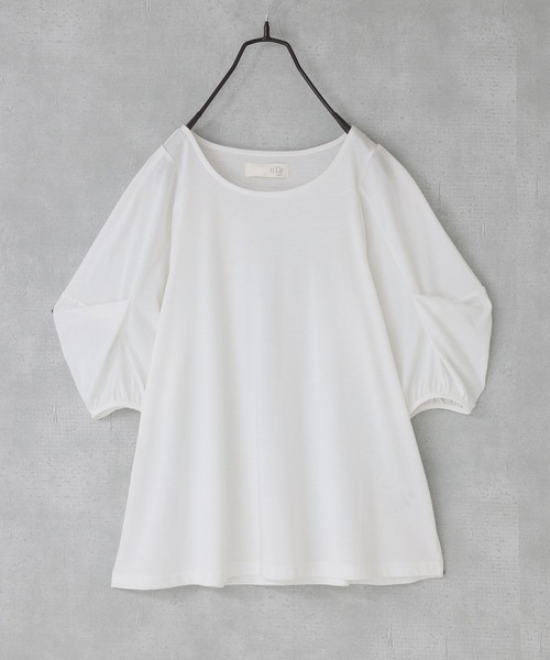 n'OrLABEL(ノアールレーベル)の「タックボリュームスリーブカットソー(Tシャツ/カットソー・レディース・ブラック/ネイビー/ラベンダー/オフホワイト・1/2)」の5枚目の写真