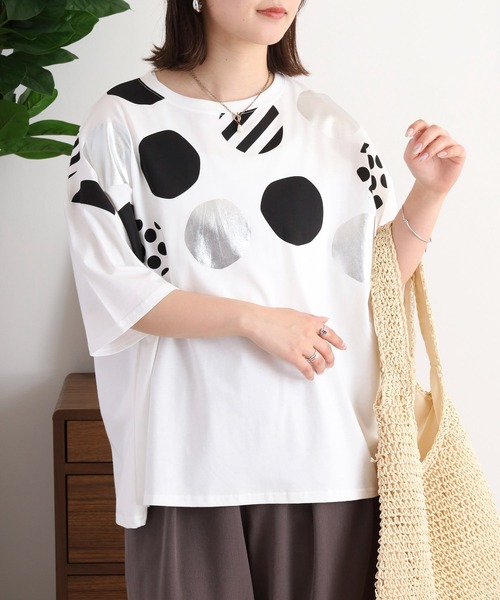 BARNDOOR(バーンドア)の「BARNDOOR 20天竺箔PtドルマンTシャツ(Tシャツ/カットソー・レディース・ホワイト系2/ホワイト系1/ホワイト系3/ホワイト系4・FREE)」の12枚目の写真