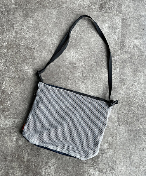 CPCM（シーピーシーエム）の「2WAYリップナイロンメッシュショルダー（ショルダーバッグ・メンズ・ライム/オレンジ/ネイビー/カーキ/ブラック・FREE）」の17枚目の写真