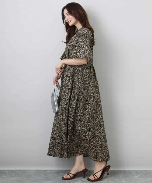 MK MICHEL KLEIN（エムケーミッシェルクラン）の「キーネックコットンワンピース/洗える（ワンピース・レディース・ブラック/モカ/イエロー系その他・38）」の7枚目の写真