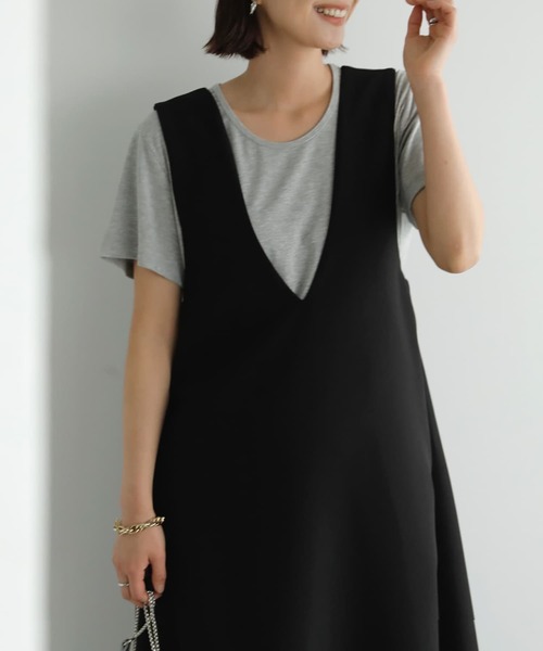 STYLE DELI(スタイルデリ)の「とろみ落ち感デコルテあきラウンドネックTシャツ(Tシャツ/カットソー・レディース・ブラック/ライトグレー/アイボリー・FREE)」の4枚目の写真