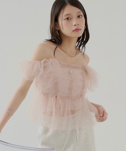Chico(チコ)の「フリルデザインチュールブラウス(シャツ/ブラウス・レディース・ピンク/ホワイト/ブルー/チャコールグレー・FREE)」の4枚目の写真
