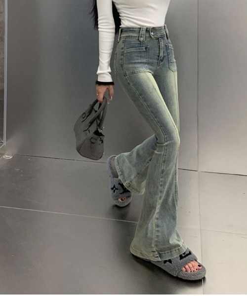 SILVER BULLET(シルバーバレット)の「『.KOM/ドットケーオーエム』ハイウエストフレアパンツ 【CN】(デニムパンツ・レディース・ブルー・S/M)」の10枚目の写真