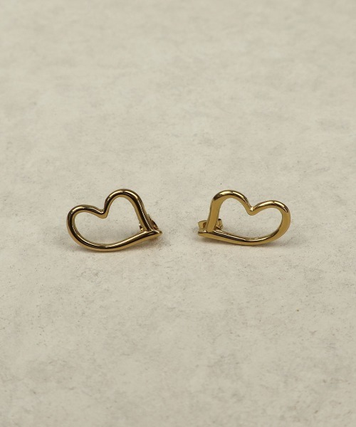 CEMONEMO(セモネモ)の「【金属アレルギー対応】 ハートライン ピアス / サージカルステンレス 316L(ピアス(両耳用)・レディース・シルバー/ゴールド・FREE)」の14枚目の写真