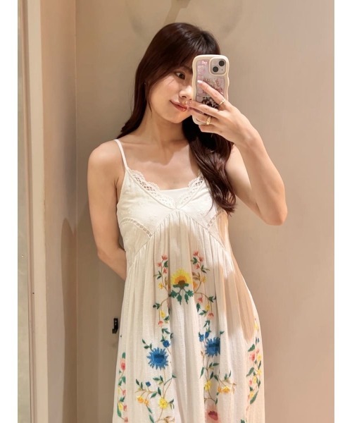 フラワーエンブロイダリーマキシワンピース（ワンピース）｜SNIDEL