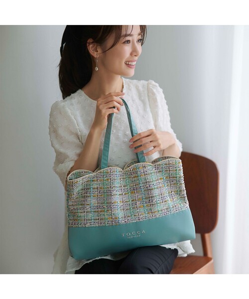 TOCCA(トッカ)の「DEAR EMILY BAG サブバッグ(トートバッグ・レディース・ブラック系/スカイブルー系/アイボリー系/ブラック系5・F)」の4枚目の写真