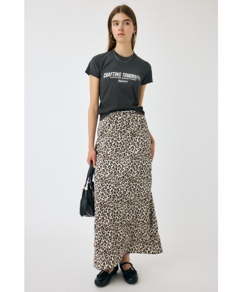 MOUSSY（マウジー）の「CRINKLED SATIN スカート（スカート・レディース・オフホワイト/ブラック/ブラウン系その他・1/2）」の6枚目の写真