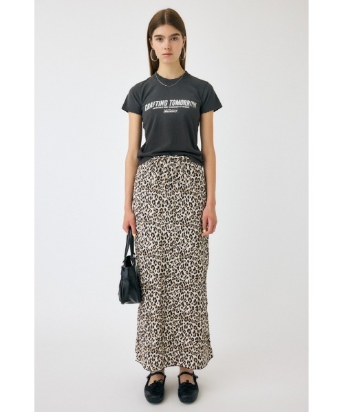 MOUSSY（マウジー）の「CRINKLED SATIN スカート（スカート・レディース・オフホワイト/ブラック/ブラウン系その他・1/2）」の8枚目の写真