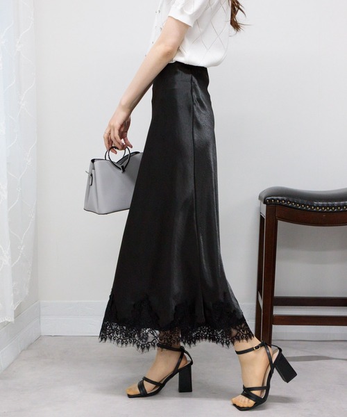 セール】裾レース サテンフレアロングスカート（スカート）｜pumpkin