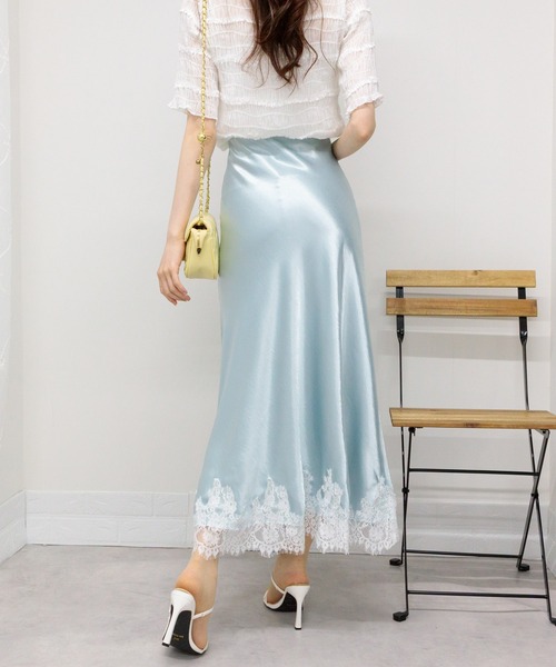 セール】裾レース サテンフレアロングスカート（スカート）｜pumpkin