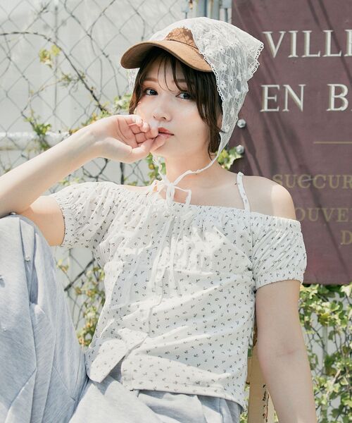 MAJESTIC LEGON（マジェスティックレゴン）の「リボン付きホルターネックカットソー（Tシャツ/カットソー・レディース・アイボリー/オフホワイト/ブラック系その他/ネイビー/ホワイト系その他・MEDIUM）」の2枚目の写真