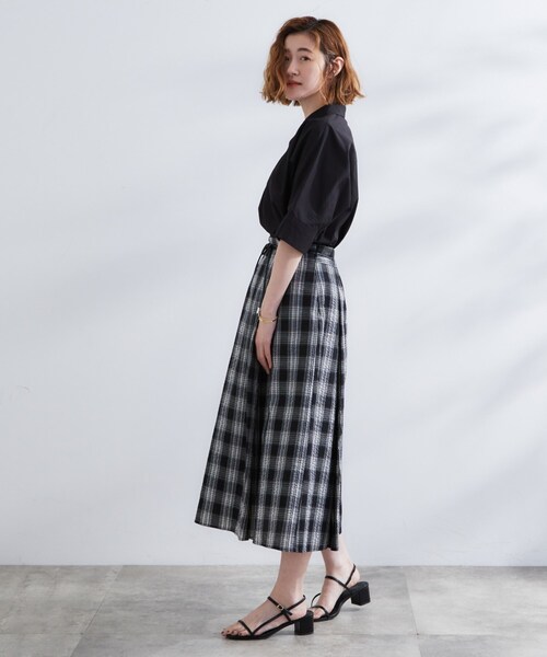 grove(グローブ)の「【サスティナブル原料】衿付きドルマンタックシャツ(シャツ/ブラウス・レディース・オフホワイト/カーキ/ブラック・02/03/01/05/04)」の10枚目の写真