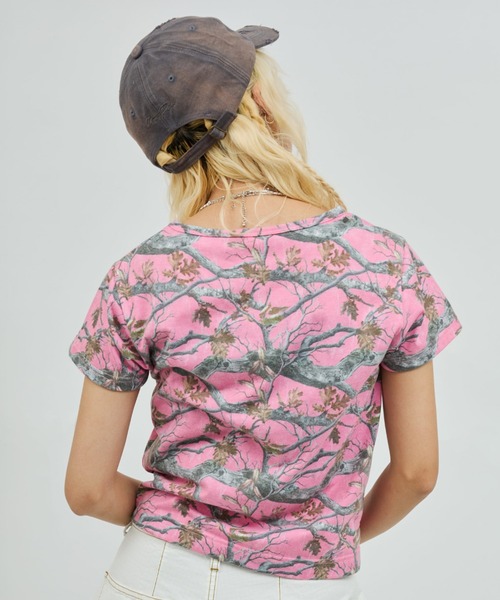 atmos pink(アトモスピンク)の「atmos pink Real Tree Camouflage T-Shirt / アトモス ピンク リアル ツリー カモフラージュ ティーシャツ(Tシャツ/カットソー・レディース・ピンク系その他/ブラウン系その他・M/S)」の10枚目の写真