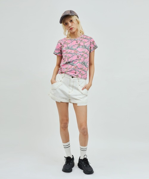 atmos pink(アトモスピンク)の「atmos pink Real Tree Camouflage T-Shirt / アトモス ピンク リアル ツリー カモフラージュ ティーシャツ(Tシャツ/カットソー・レディース・ピンク系その他/ブラウン系その他・M/S)」の3枚目の写真